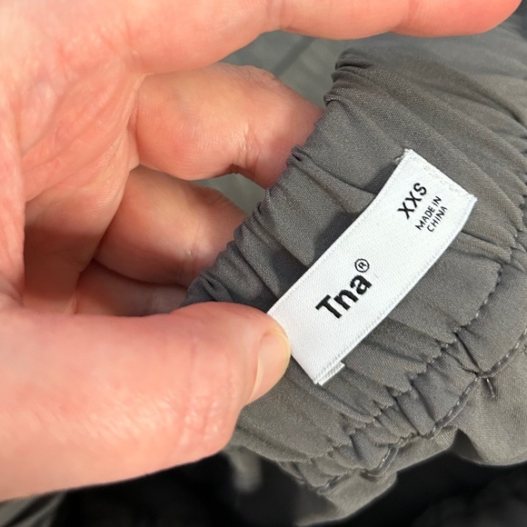 Aritzia Tna Echo Park Pant Track Joggers Buckled utility parachute Gray XXS - Picture 11 of 15
